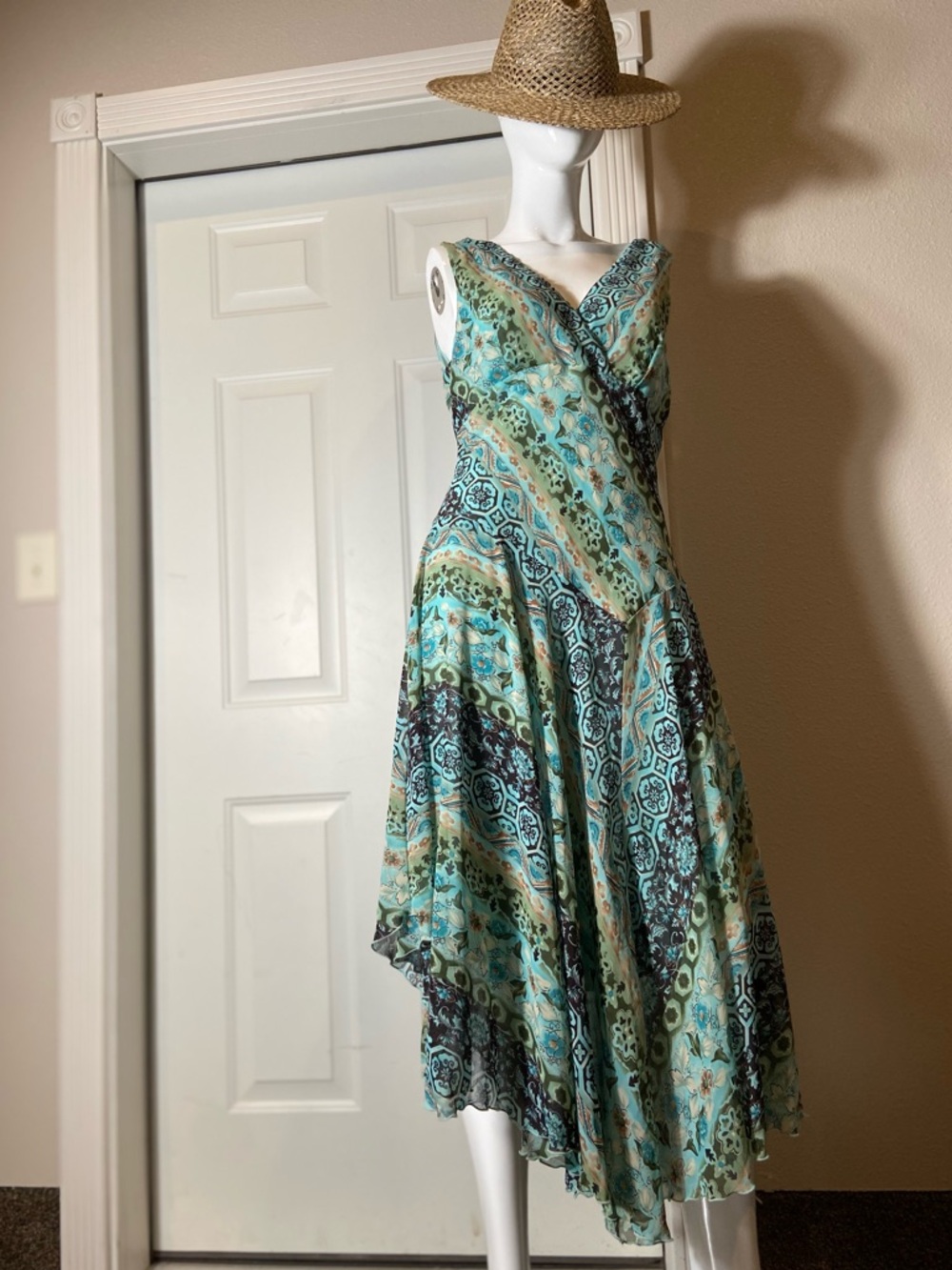 Rabbit Rabbit Rabbit Designs~Airy~Patchwork~Semi-Sheer Overlay~Dress~Size 10